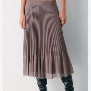 Aritzia Wilfred Twirl Skirt
